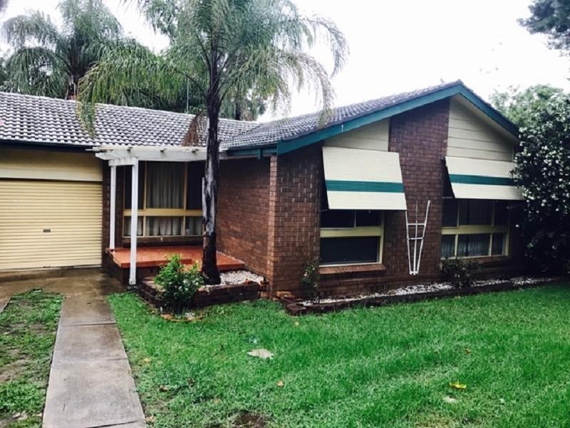 10 Hawkesworth Parade, Kings Langley NSW 2147