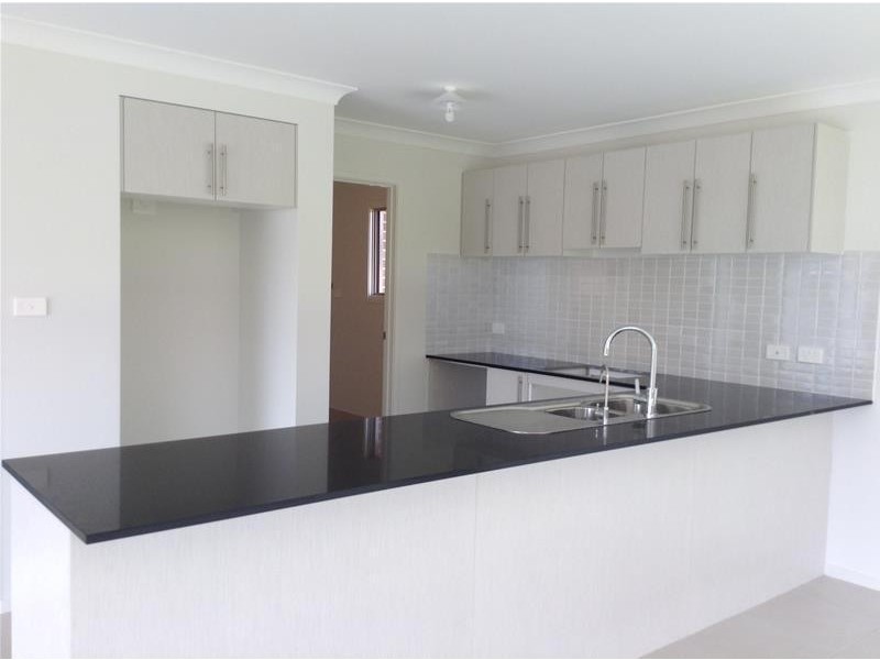 4 Ridgeline Drive, The Ponds NSW 2769