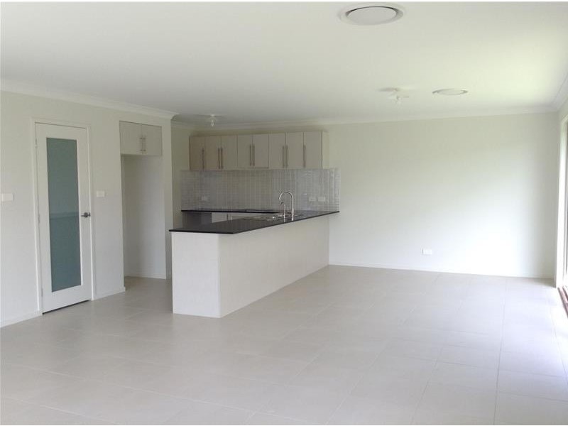 4 Ridgeline Drive, The Ponds NSW 2769