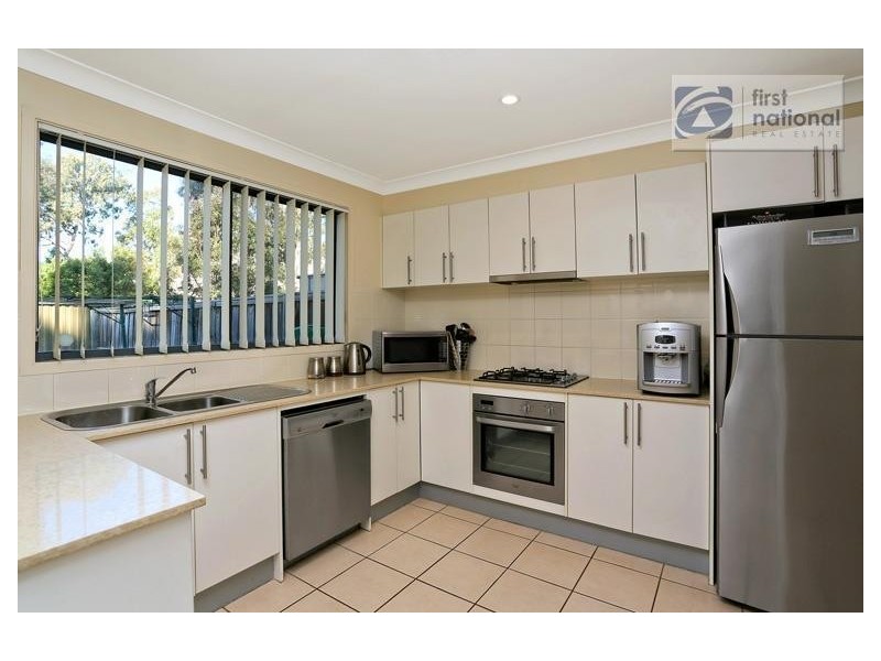 28 Treetop Circuit, Quakers Hill NSW 2763