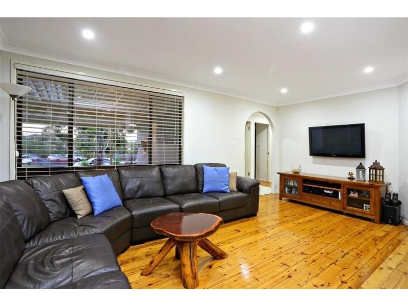 1 Pentland Street, Quakers Hill NSW 2763