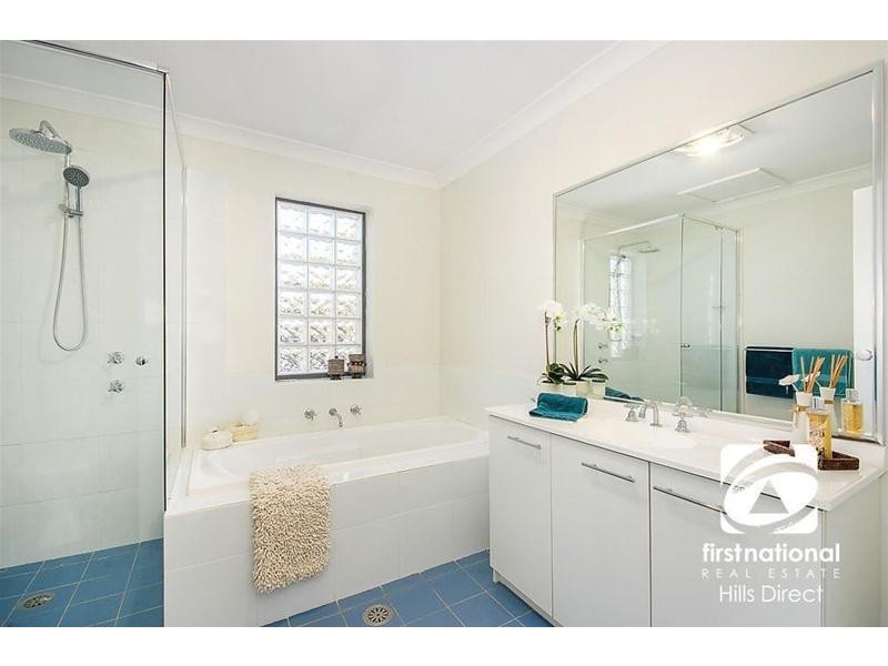 2 Wigan Street, Stanhope Gardens NSW 2768