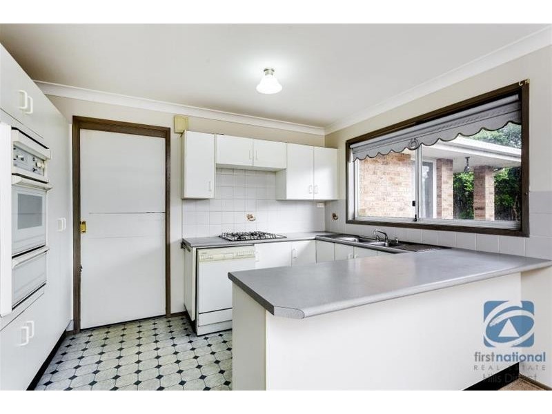 10 Flax Place, Quakers Hill NSW 2763