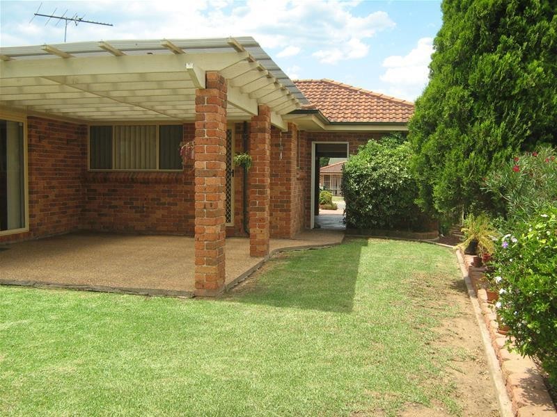 92 Pagoda Crescent, Quakers Hill NSW 2763