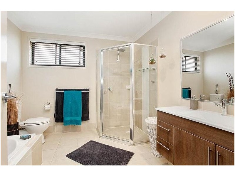 27 Paringa Drive, The Ponds NSW 2769