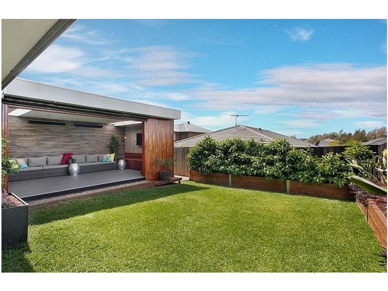 27 Paringa Drive, The Ponds NSW 2769