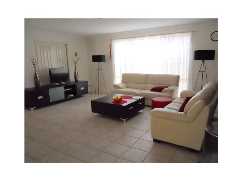 7 Caleen Street, Glenwood NSW 2768