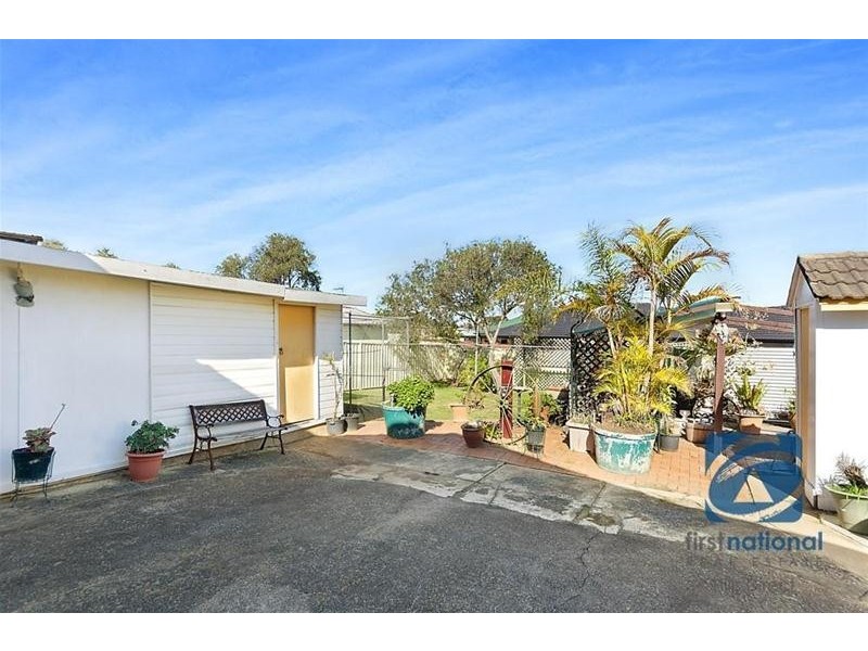 15 Vivienne Street, Woodpark NSW 2164