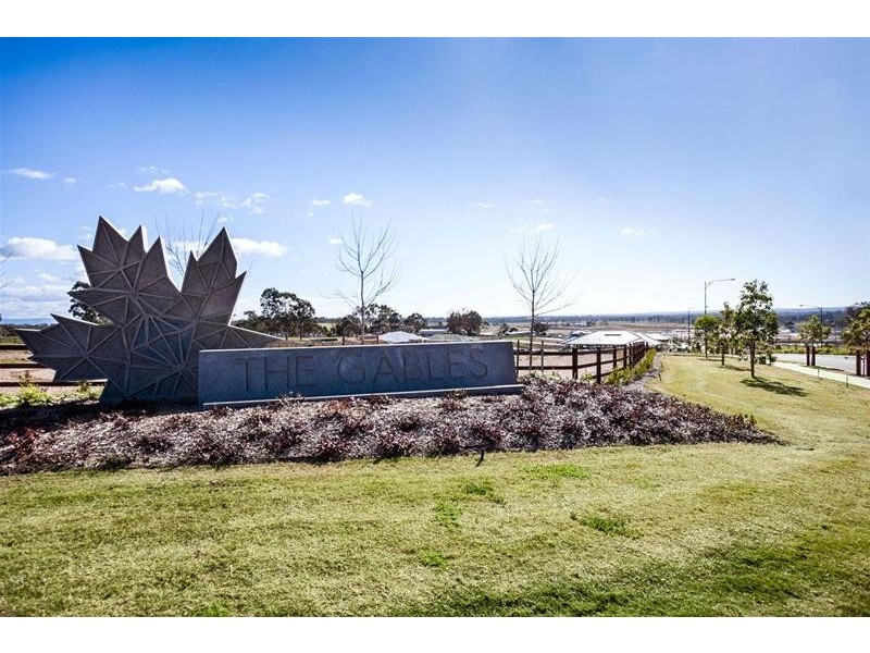 6 Booroola Road, Box Hill NSW 2765