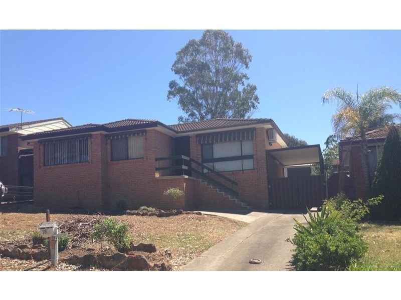 18 Glenn Street, Dean Park NSW 2761