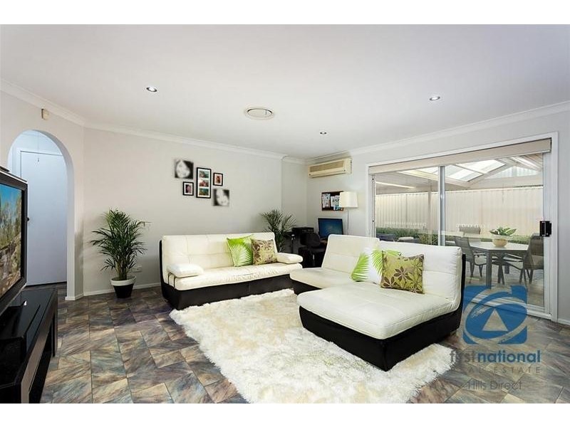 16 Aberdeen Place, Stanhope Gardens NSW 2768
