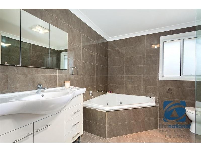 16 Aberdeen Place, Stanhope Gardens NSW 2768