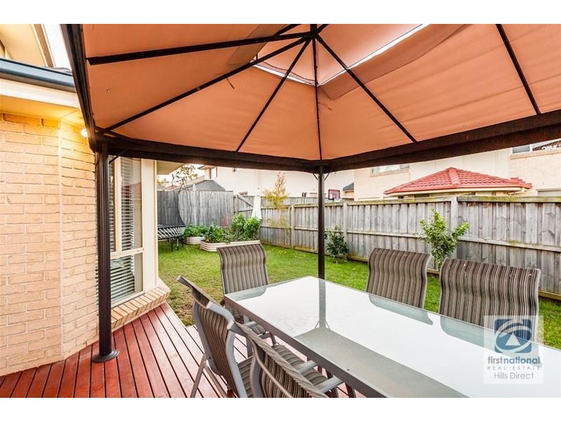 6 Rushden Way, Stanhope Gardens NSW 2768