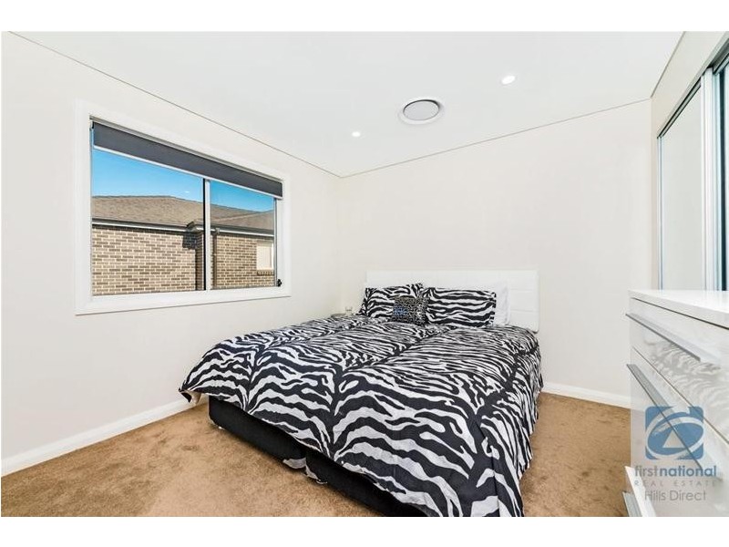 2 Lapstone Street, The Ponds NSW 2769