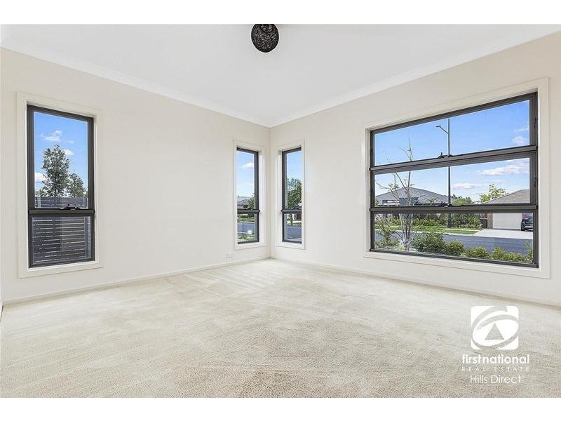 69 Waterfall Boulevard, The Ponds NSW 2769