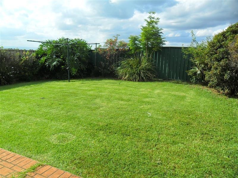 16 Olwen Place, Quakers Hill NSW 2763