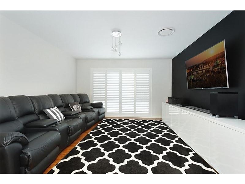 16 Sarazen Place, Colebee NSW 2761