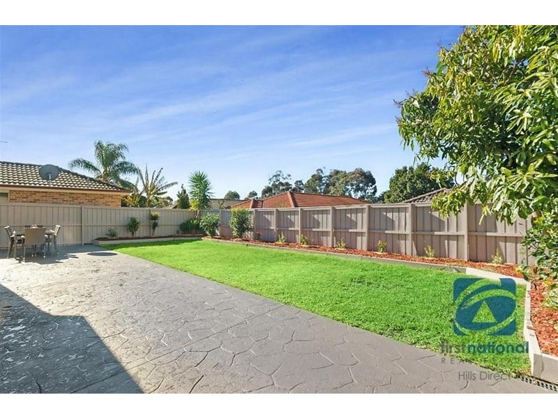 100 Phoenix Avenue, Stanhope Gardens NSW 2768