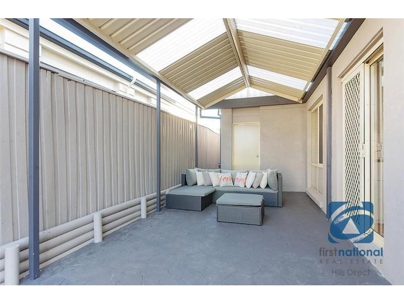 100 Phoenix Avenue, Stanhope Gardens NSW 2768