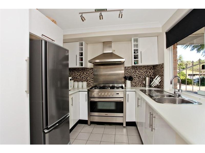 42 Foxwood Avenue, Quakers Hill NSW 2763