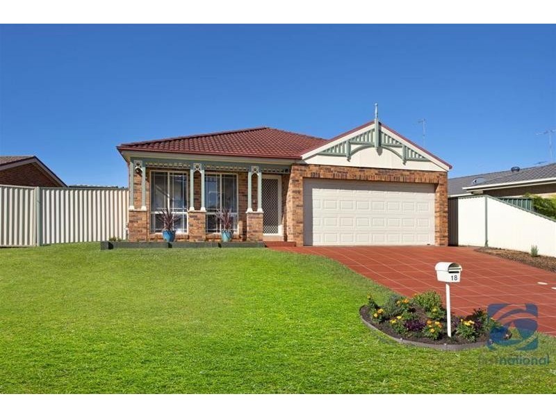 18 Thompson Crescent, Glenwood NSW 2768