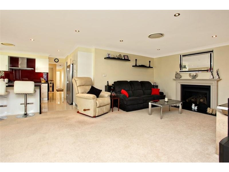 6 Ancilia Close, Quakers Hill NSW 2763