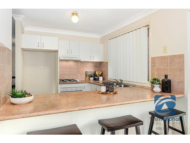 8 Palmetto Close, Stanhope Gardens NSW 2768