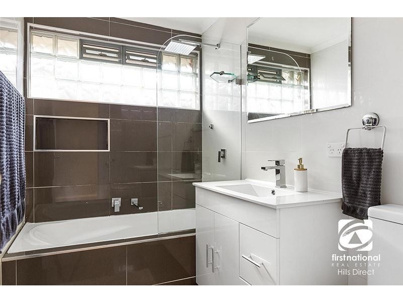 252 Madagascar Drive, Kings Park NSW 2148