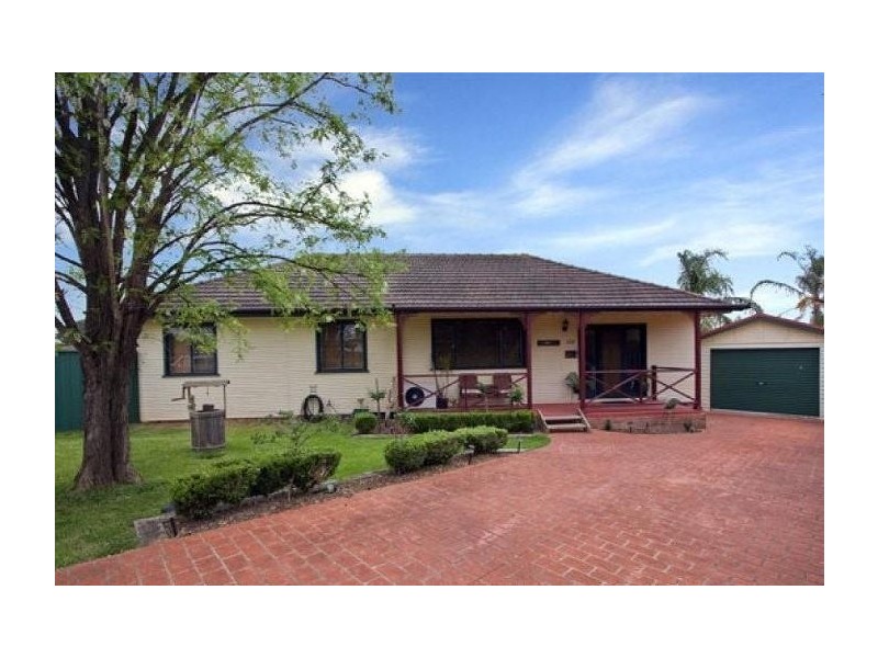 129 Cowper Circle, Quakers Hill NSW 2763