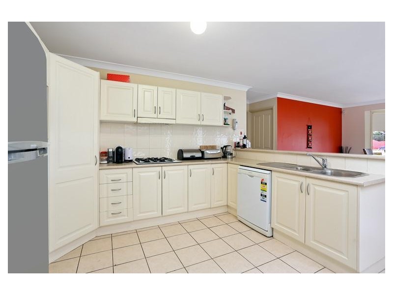 8 Bonaccordo Road, Quakers Hill NSW 2763