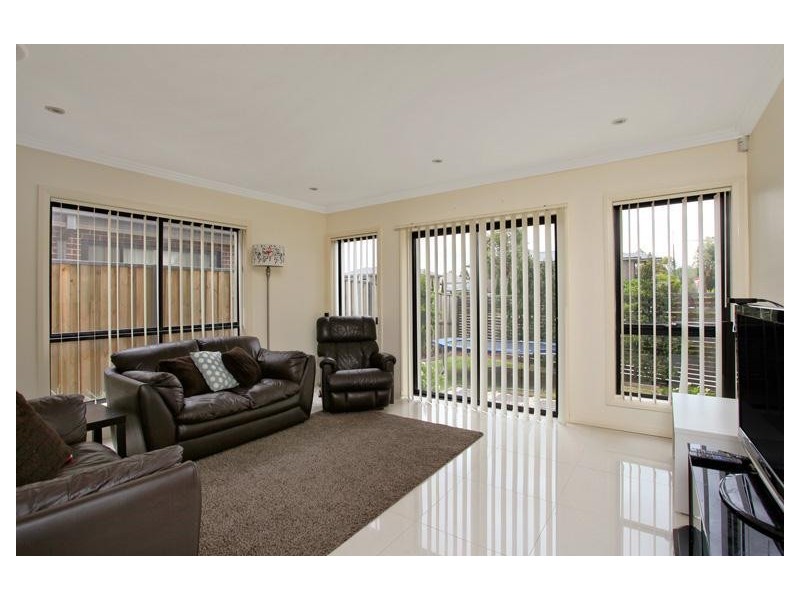 2 Paddock Street, The Ponds NSW 2769