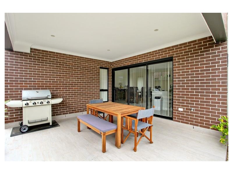 2 Paddock Street, The Ponds NSW 2769