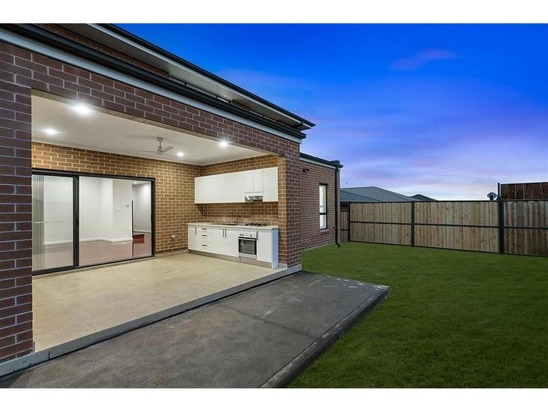 4 Bullaburra Street, The Ponds NSW 2769