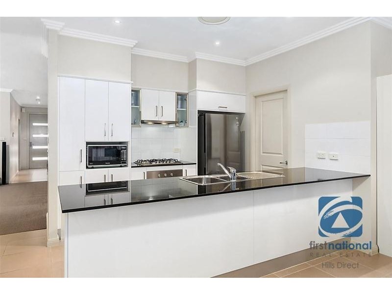 10 Edgewood Drive, Stanhope Gardens NSW 2768