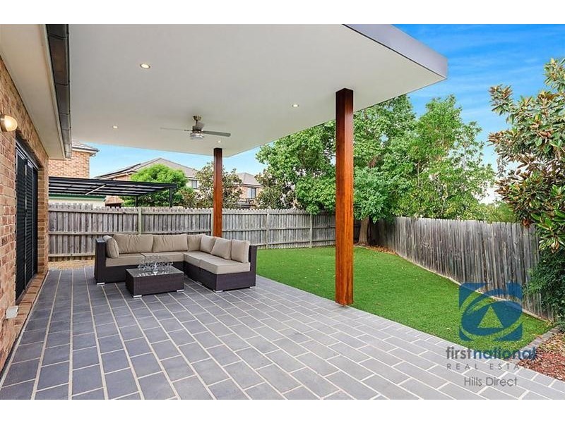 10 Edgewood Drive, Stanhope Gardens NSW 2768