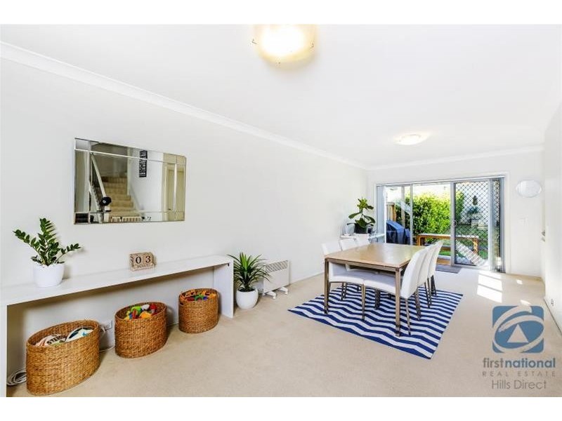 82 Stanhope Parkway, Stanhope Gardens NSW 2768