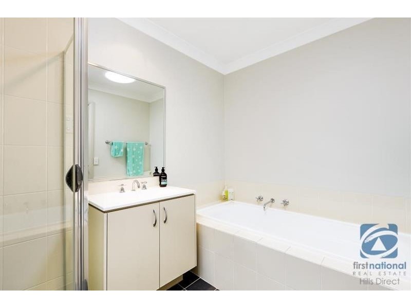 82 Stanhope Parkway, Stanhope Gardens NSW 2768