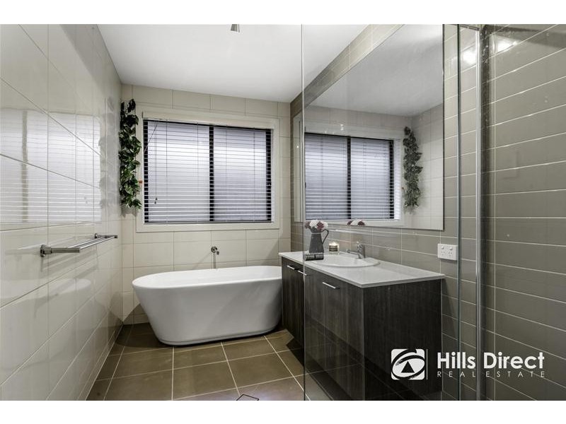 29 Masters Circuit, Colebee NSW 2761