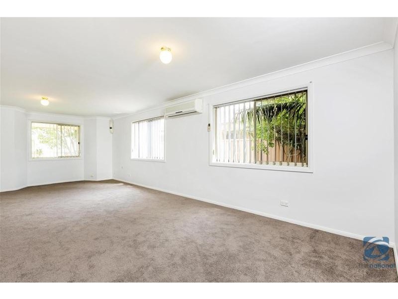 16 Olwen Place, Quakers Hill NSW 2763
