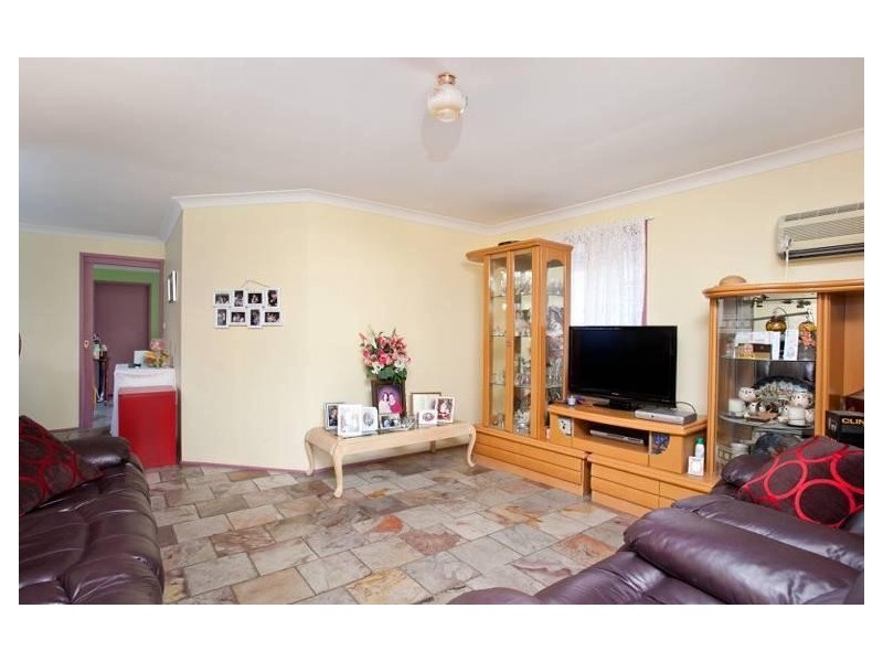 45 Manorhouse Blvd, Quakers Hill NSW 2763