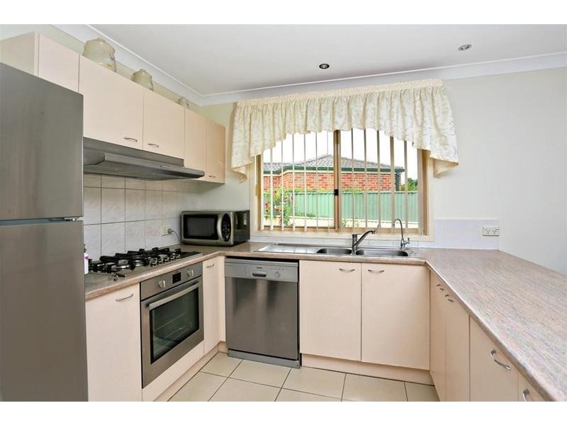 10 Penza Place, Quakers Hill NSW 2763