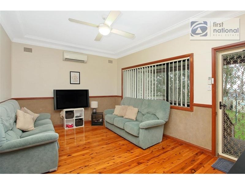2 Montrose Street, Quakers Hill NSW 2763