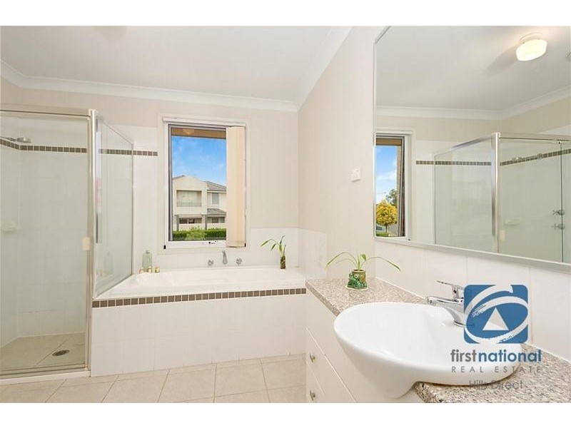 8 Glenvale Avenue, Parklea NSW 2768