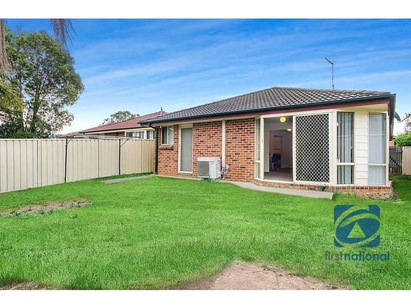 8 Palmetto Close, Stanhope Gardens NSW 2768