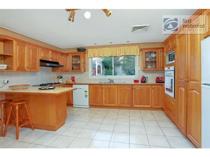 6 Icarus Place, Quakers Hill NSW 2763