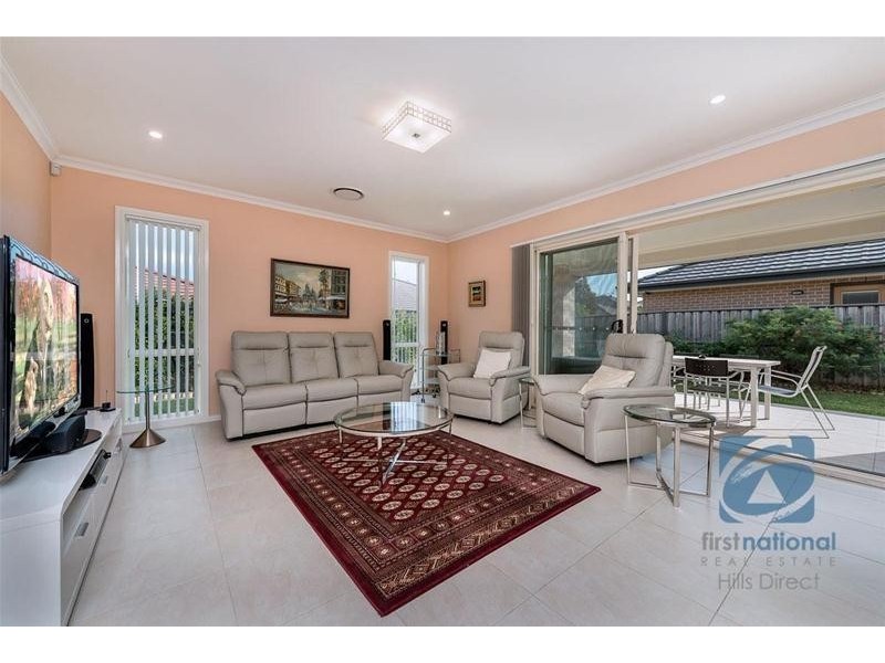 11 Pebble Crescent, The Ponds NSW 2769