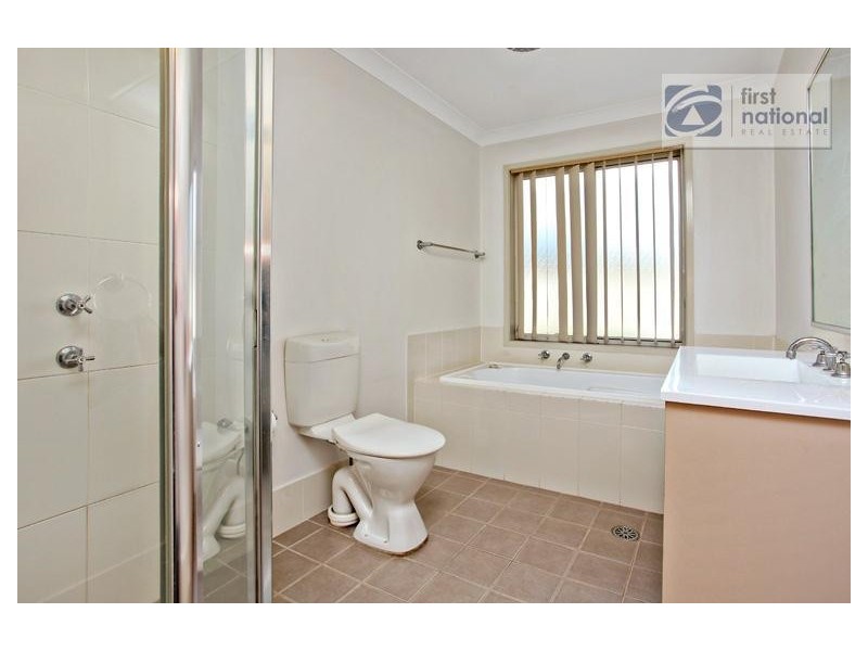 10 Silvereye Circuit, Woodcroft NSW 2767