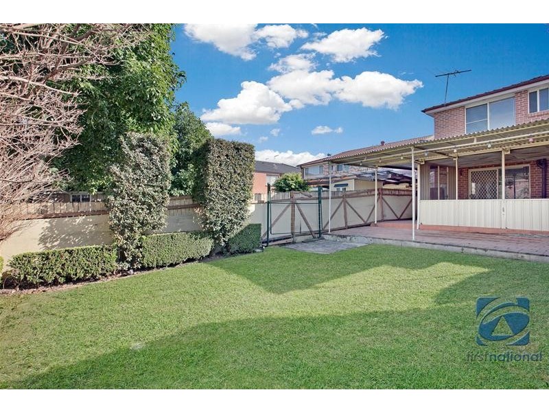 2/60 Camilleri Avenue, Quakers Hill NSW 2763