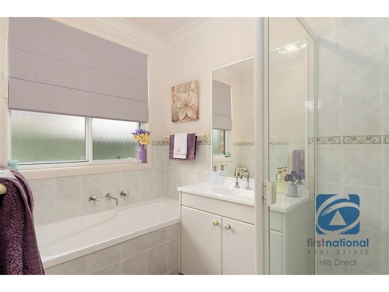 51 Aylward Avenue, Quakers Hill NSW 2763