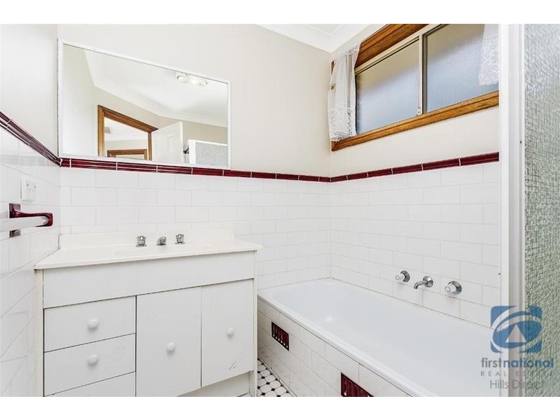 1 Sidney Close, Quakers Hill NSW 2763